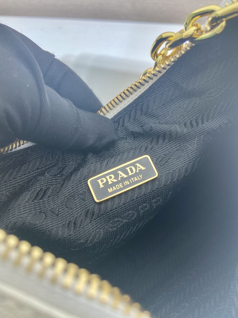 Pra*a hobo bags